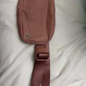 Lululemon Belt Bag- Dusty Rose Colour